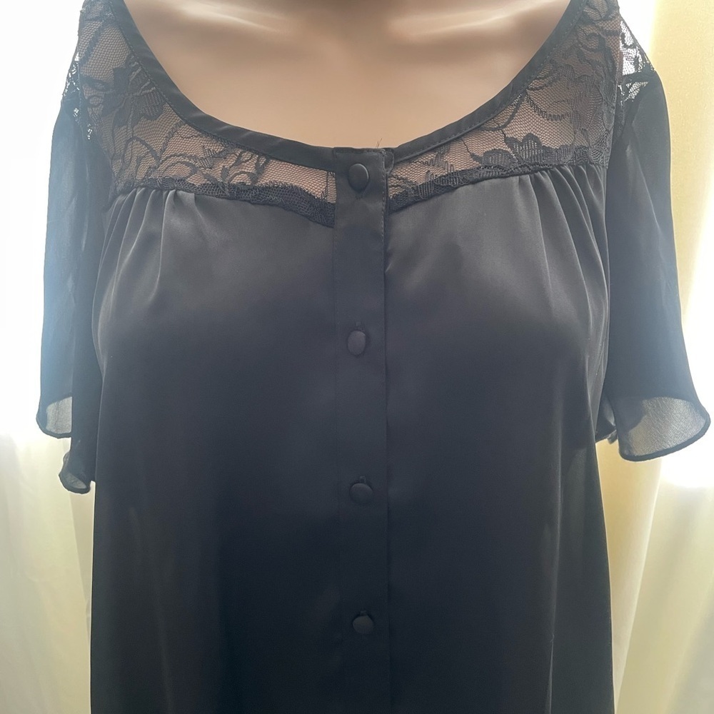 Elegant Black Lace Button-Down Chemise